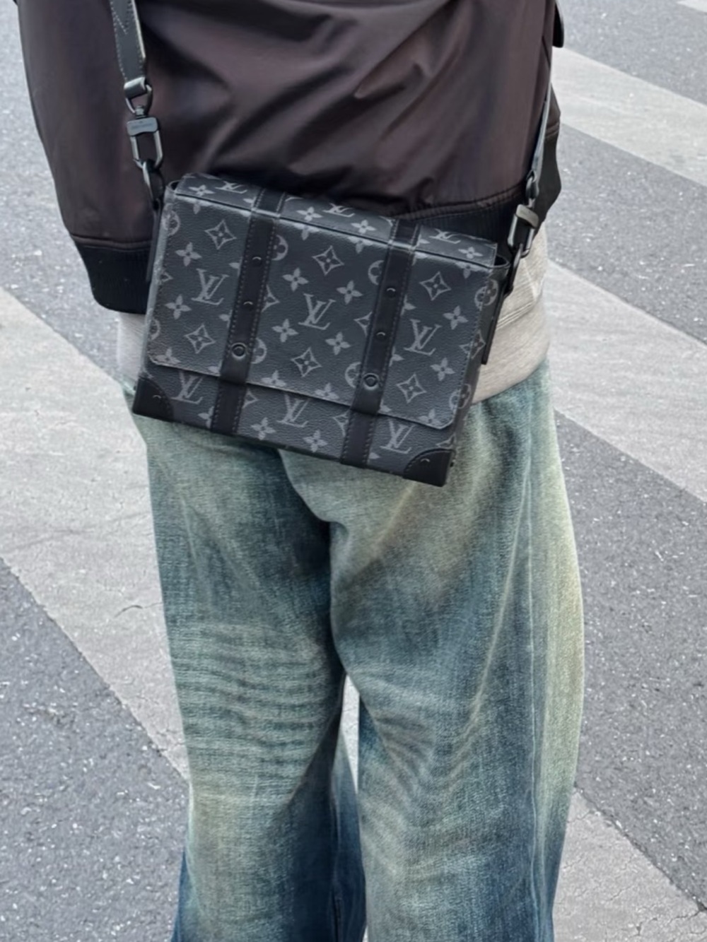 Louis Vuitton | Trunk Black Monogram Shadow | Excellent Condition |Crossbody - Picture 9 of 9